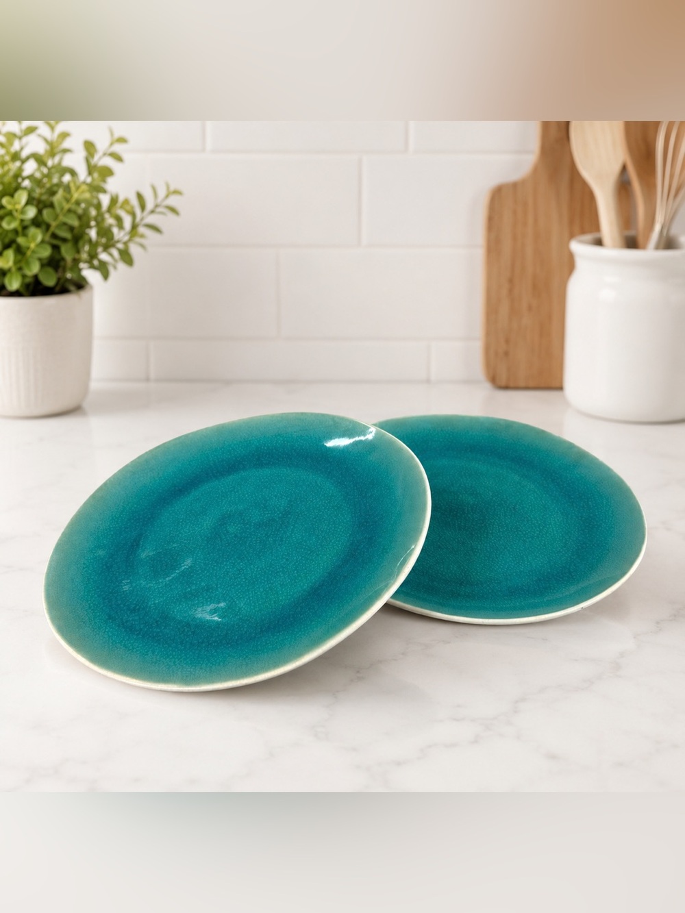 Nicole Miller Home NMH1 Turquoise Crackle Glaze 10.5” Dinner Plates Set of 2